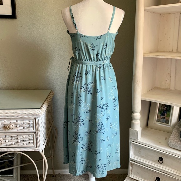 Amour Vert Varden Silk Wrap Dress - Picture 5 of 8